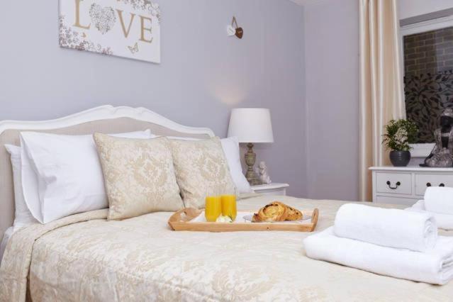 Three Bedroom Apartment By Beautiful Park Londyn Zewnętrze zdjęcie