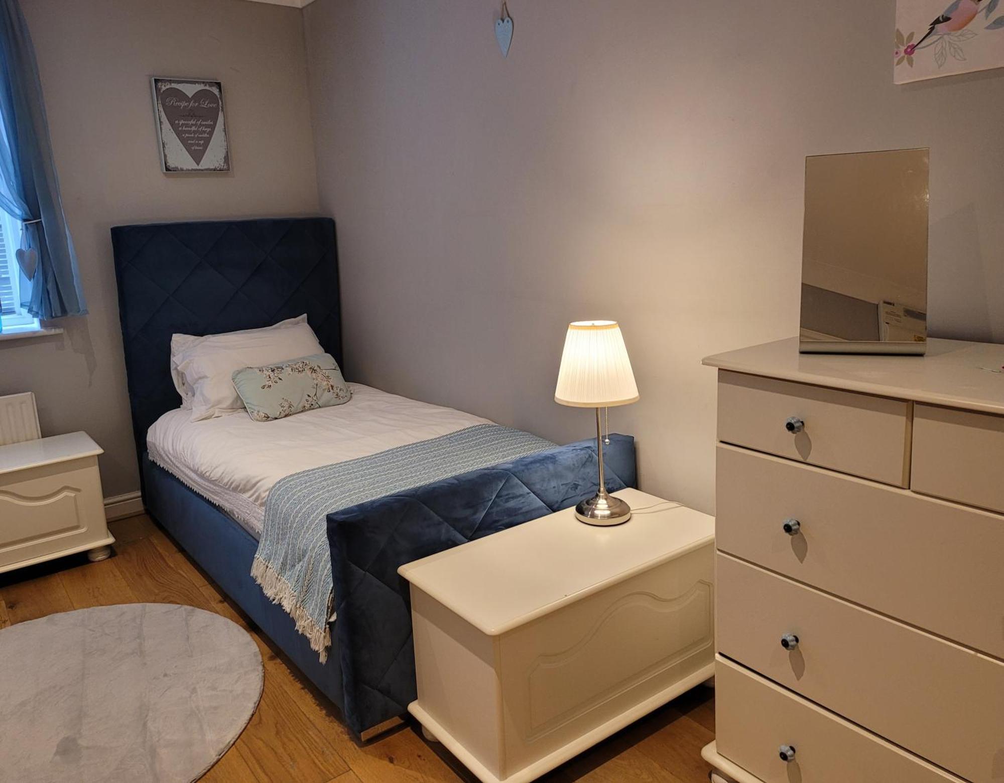 Three Bedroom Apartment By Beautiful Park Londyn Zewnętrze zdjęcie