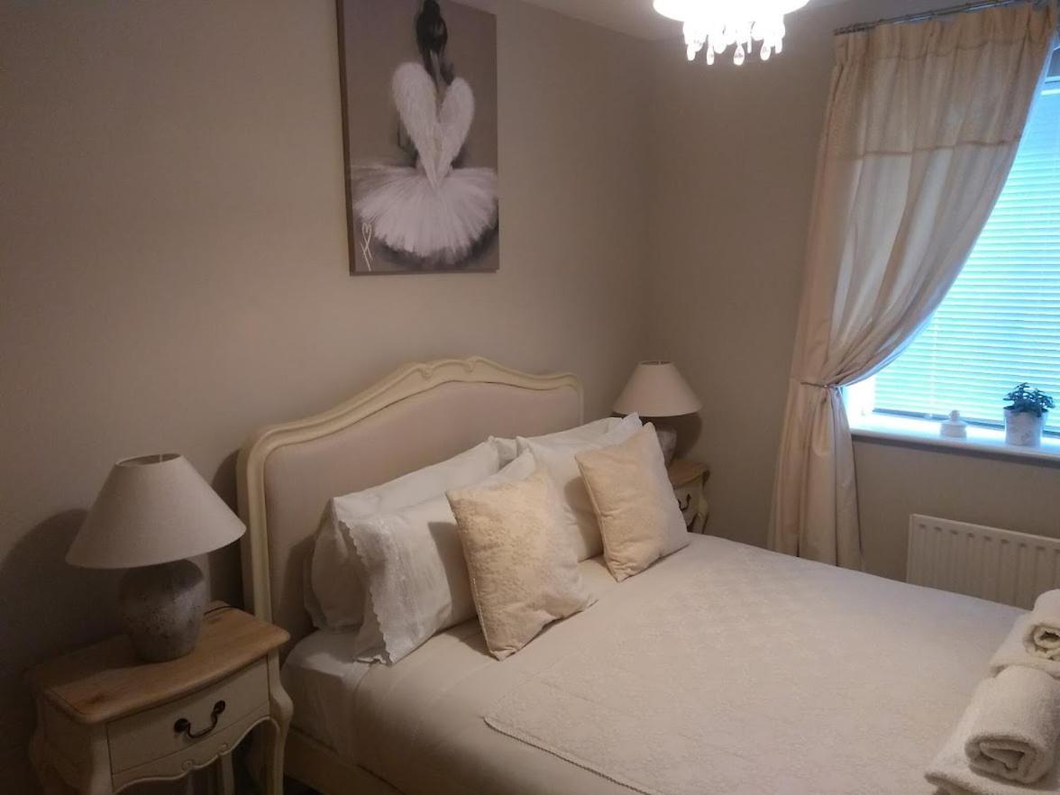 Three Bedroom Apartment By Beautiful Park Londyn Zewnętrze zdjęcie