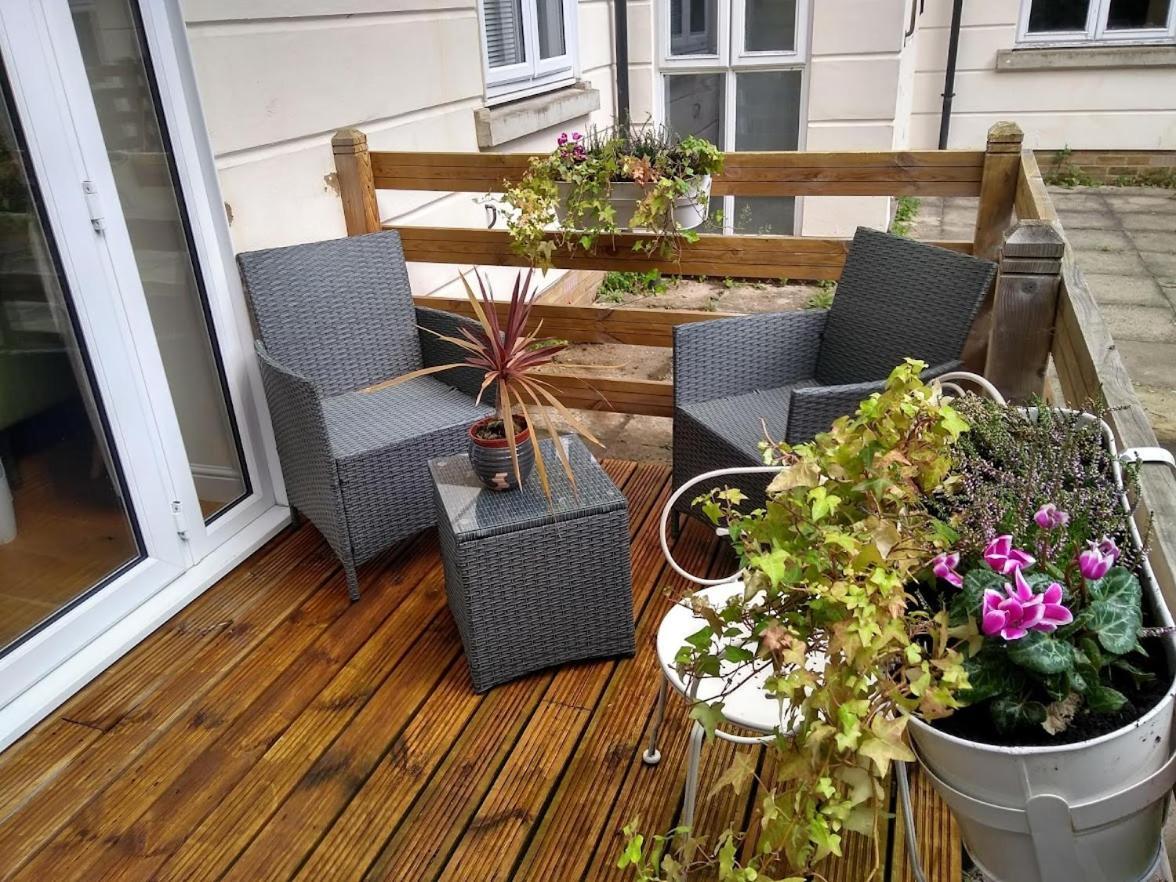Three Bedroom Apartment By Beautiful Park Londyn Zewnętrze zdjęcie